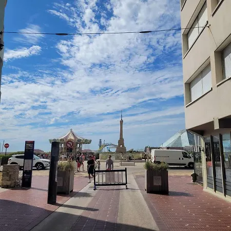 Appartement Au Rez De Chaussee Avec Terrasse, Parking Et Proche Mer A - Fr-1-673-9 *